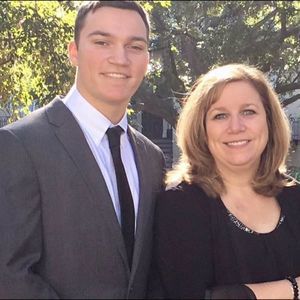 Meet your Posher, Drew